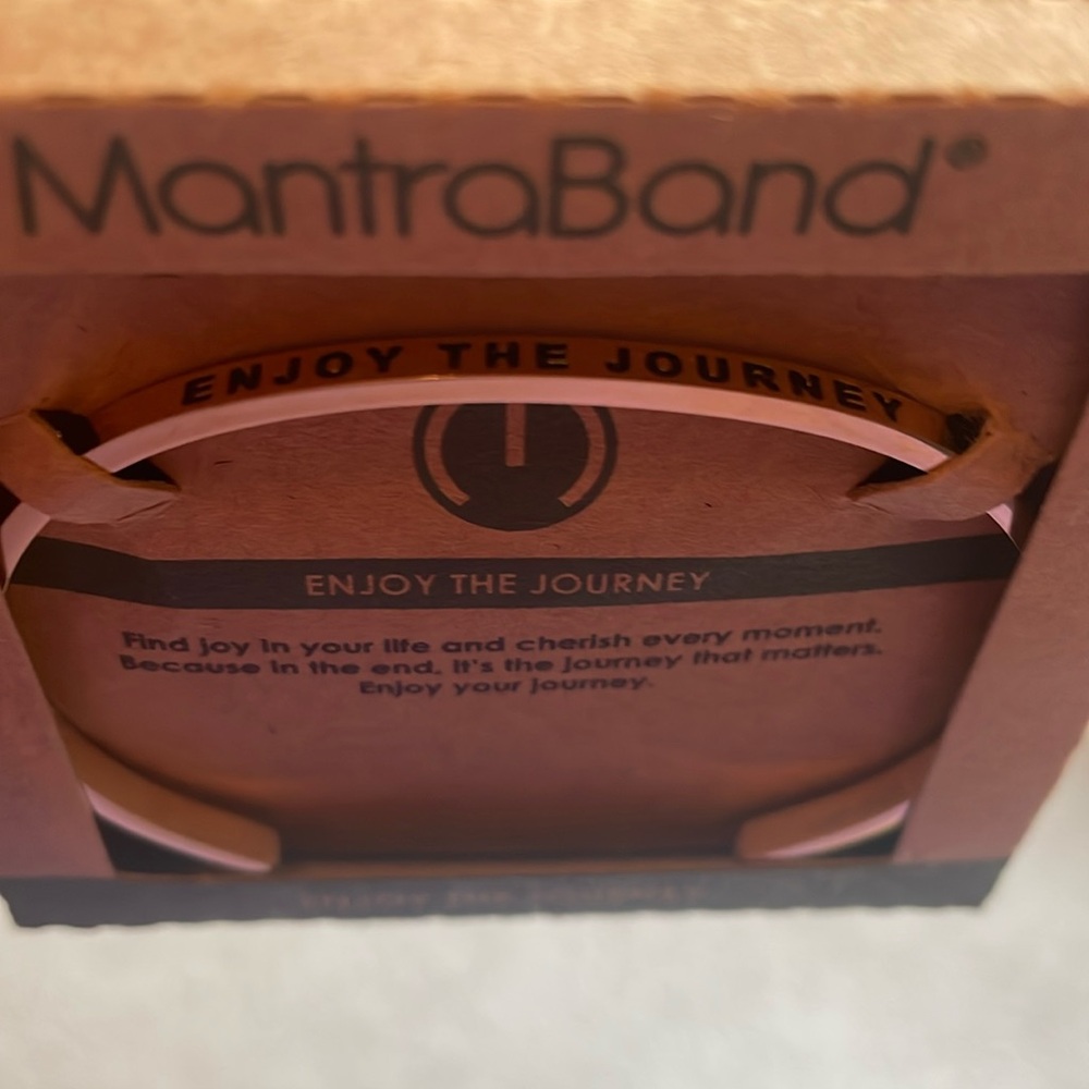 New in box  ENJOY THE JOURNEY mantra band